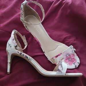 Kelly & Katie Floral Women's Heels - Pink and Cream